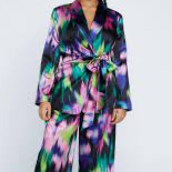 Nasty Gal Blazer Satin Printed Cinched Waist (US 18) NWT - Picture 2 of 6